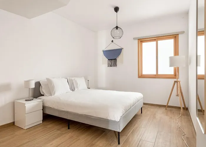 Guestready - & Spacious In شقة